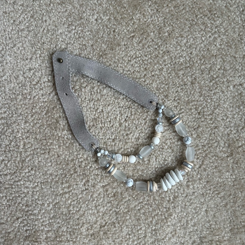 Twine & Twig Gray and White Beaded Necklace with U-Shaped Design